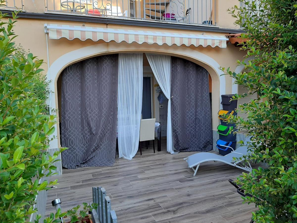 Apartamento Sonia Pizzo Beach Club Exterior foto